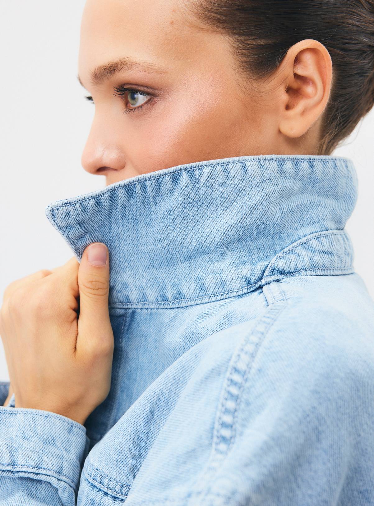 Light Blue Denim Bleach Wash Oversized Trucker Jacket 20 - Image 2